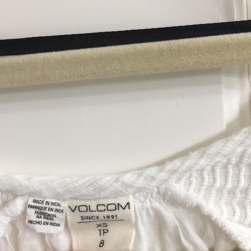 Volcom Beach Cover-up - Picture 2 of 4